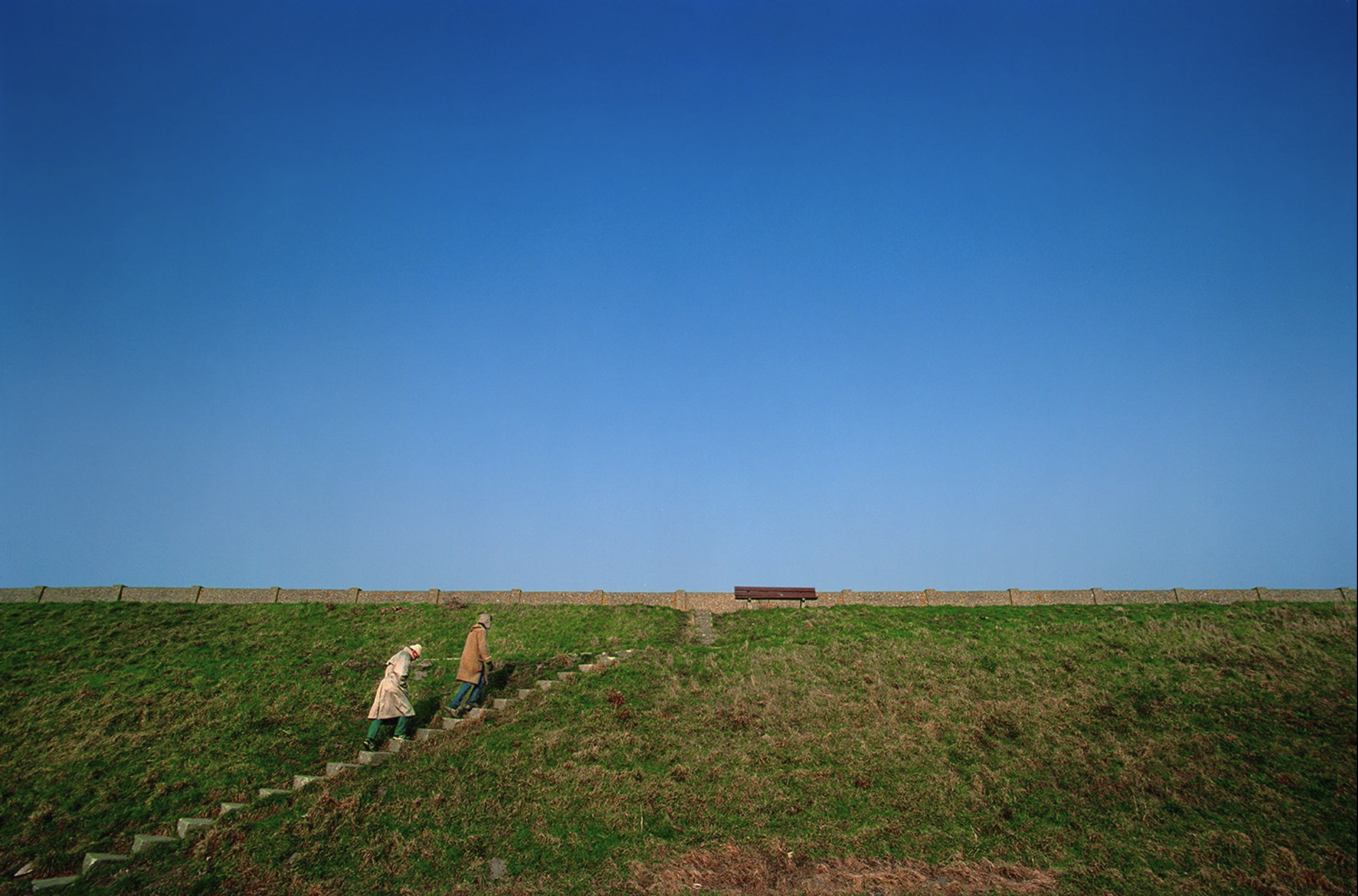 Mannen op dijk Zeeland