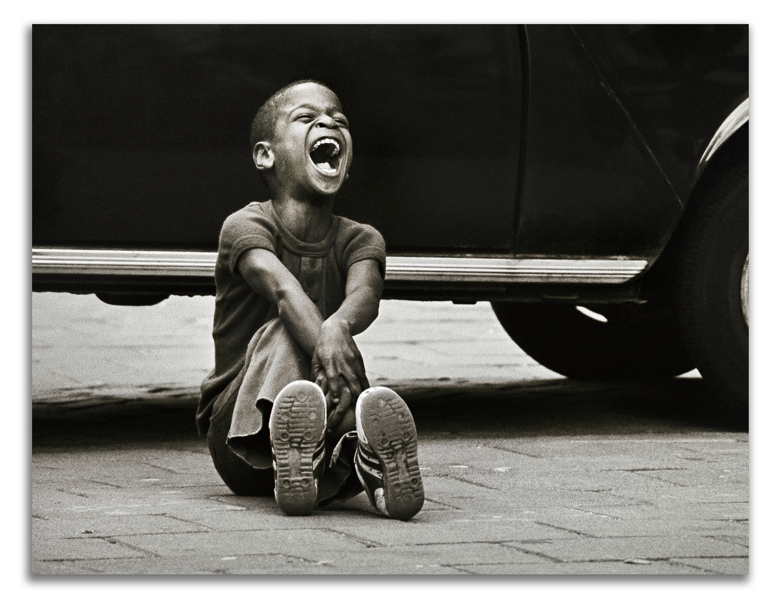 Lachend jongetje, 1974